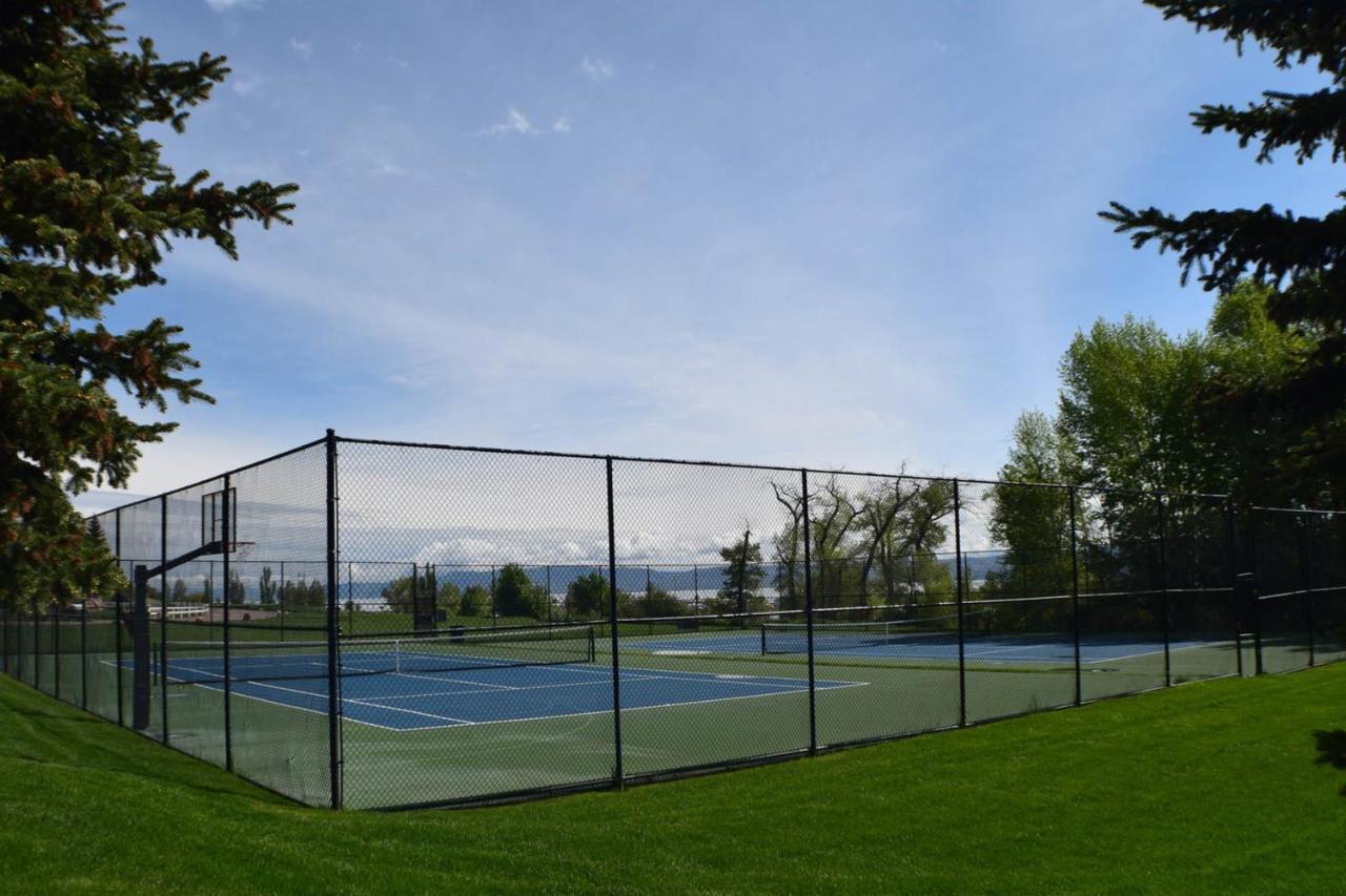 Tennis Court Condo Гарден-Сіті Екстер'єр фото